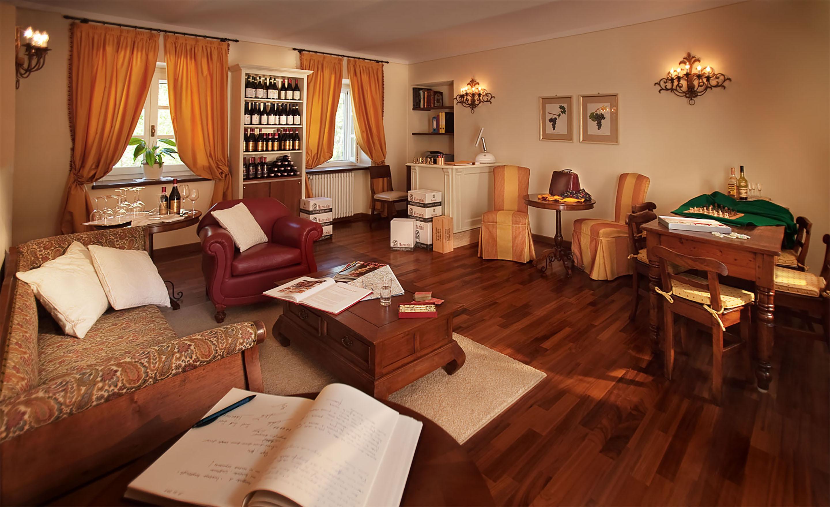 Marcarini Agriturismo Neviglie ภายนอก รูปภาพ