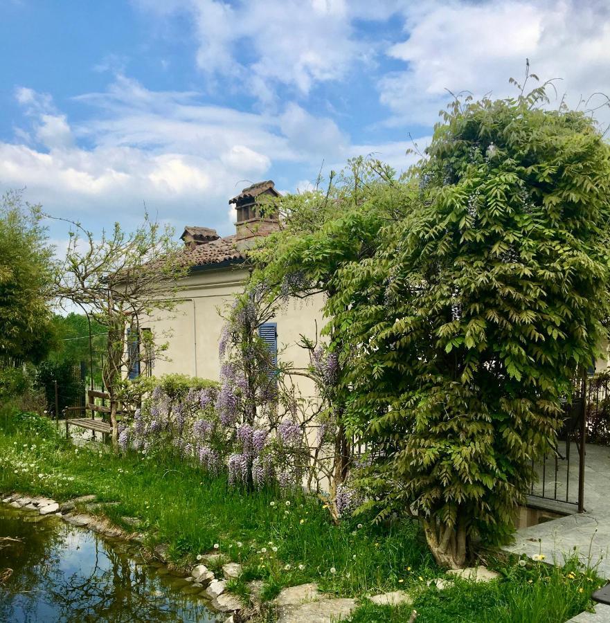 Marcarini Agriturismo Neviglie ภายนอก รูปภาพ