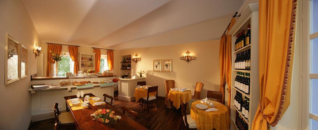 Marcarini Agriturismo Neviglie ภายนอก รูปภาพ