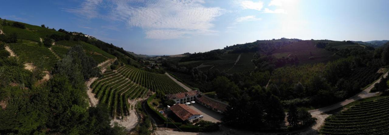 Marcarini Agriturismo Neviglie ภายนอก รูปภาพ